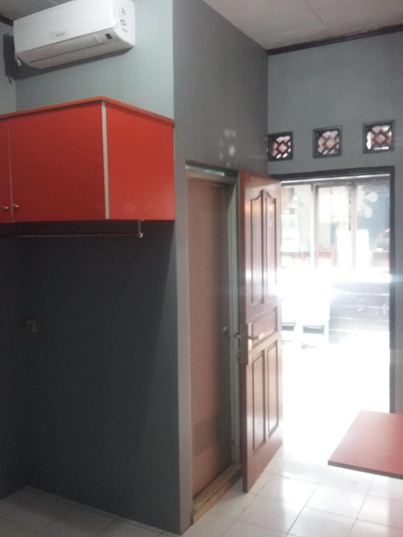 Budi House & Food Station Бандунг Екстер'єр фото